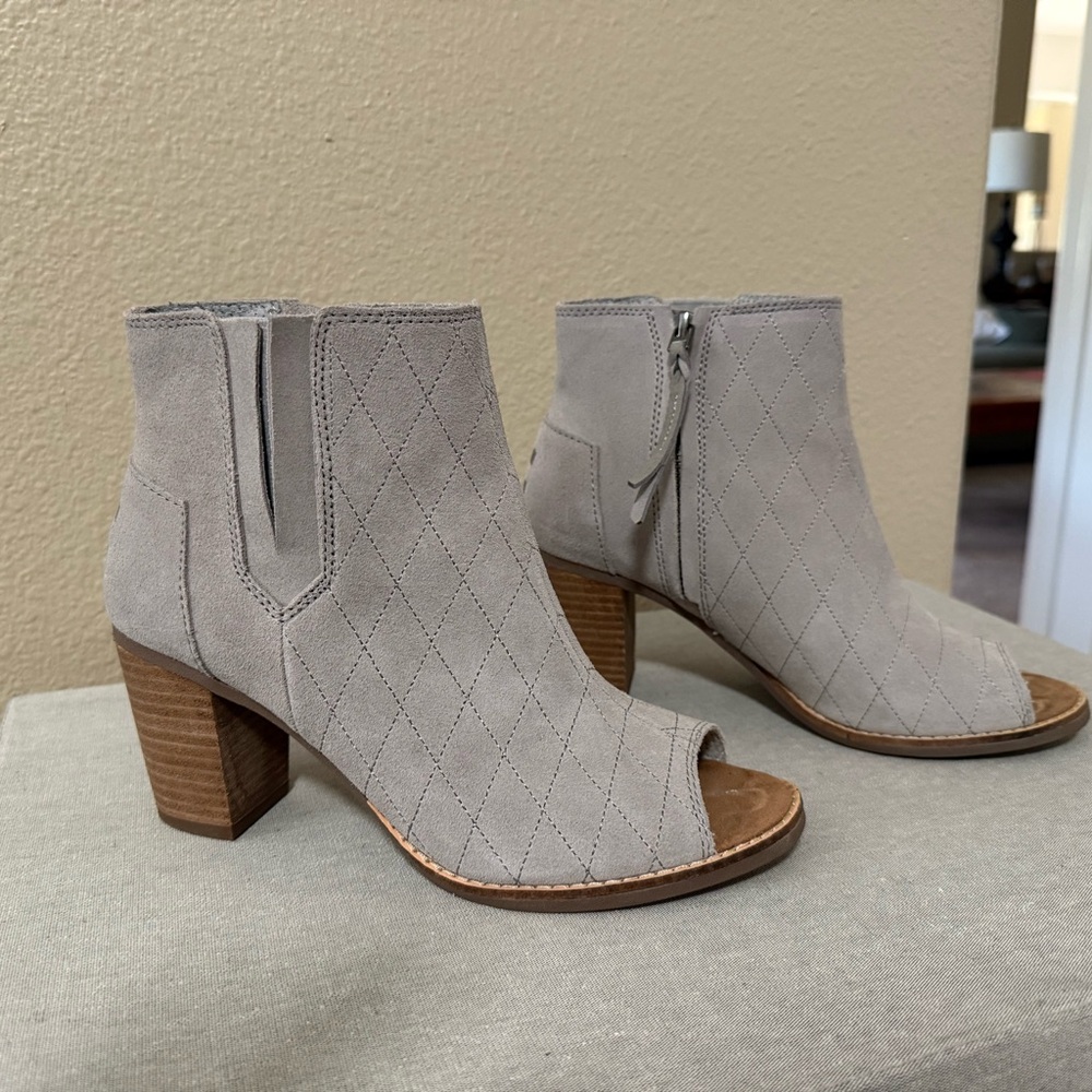 Toms Taupe Quilted Ankle Booties
